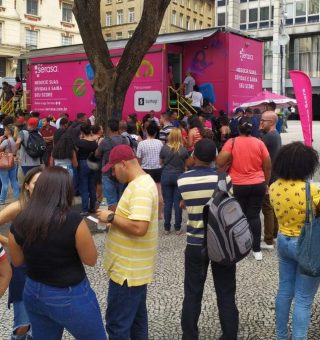 SERASA faz campanha especial e brasileiros fazem fila para aproveitar