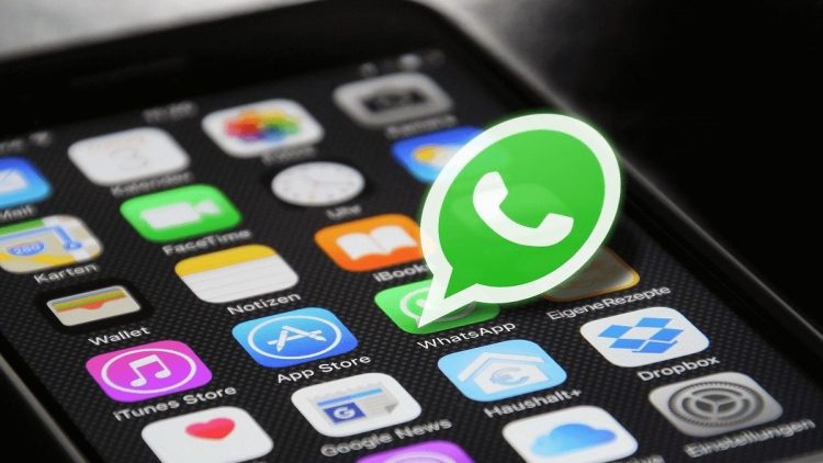 Atualização do WhatsApp insere inteligência artificial e altera o sistema de pagamentos via app