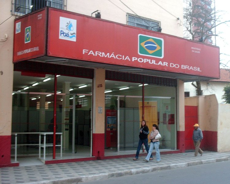 Idosos com +60 anos voltam a precisar pagar por esta lista de remédios? Veja o que mudou no benefício