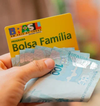 FRAUDE no Bolsa Família pode atingir NEGATIVAMENTE o benefício de milhares de brasileiros