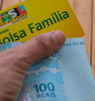 Bolsa Família será pago em uma semana com nova prioridade de saque