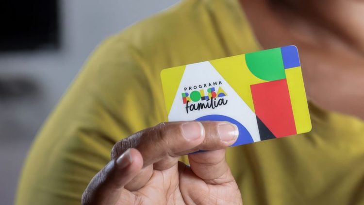 Bolsa família de fevereiro terá pagamento ANTECIPADO; confira quem recebe
