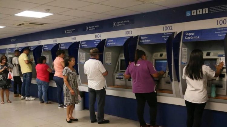 Governo confirma AUMENTO no salário do BPC surpreendendo a população