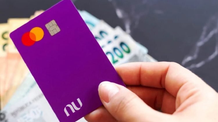 Clientes Nubank são beneficiados com permissão de mais limite de R$ 4.500; veja como liberar
