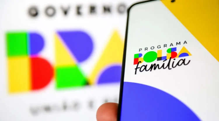 Bolsa Família: aplicativo é atualizado hoje (18/05) e deixa beneficiários apreensivos