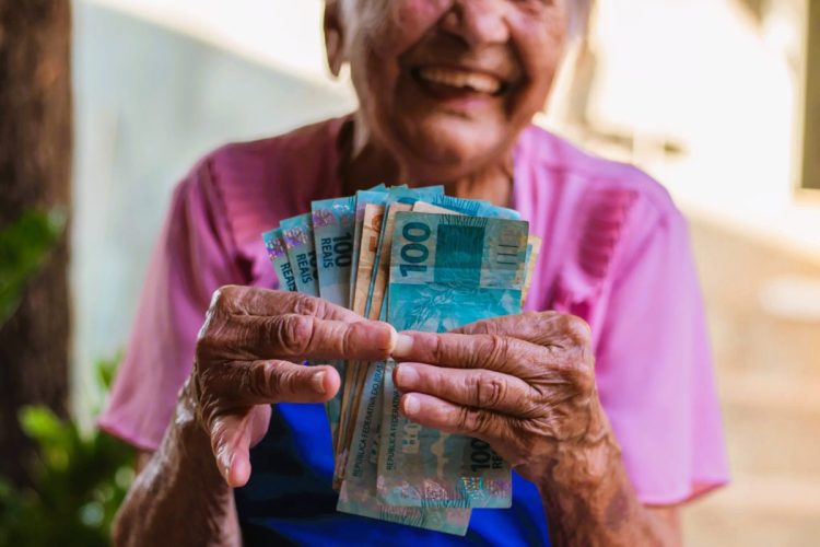 BPC/LOAS terá novas exigências após atualização do Cadastro Único em 2026