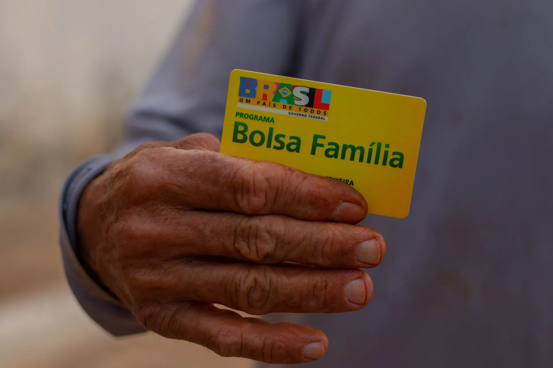 Governo anuncia DIA D para cadastramento no Bolsa Família; saiba como se candidatar