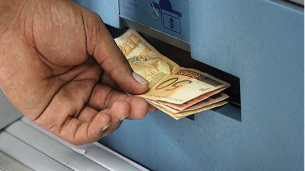 SACANDO DINHEIRO