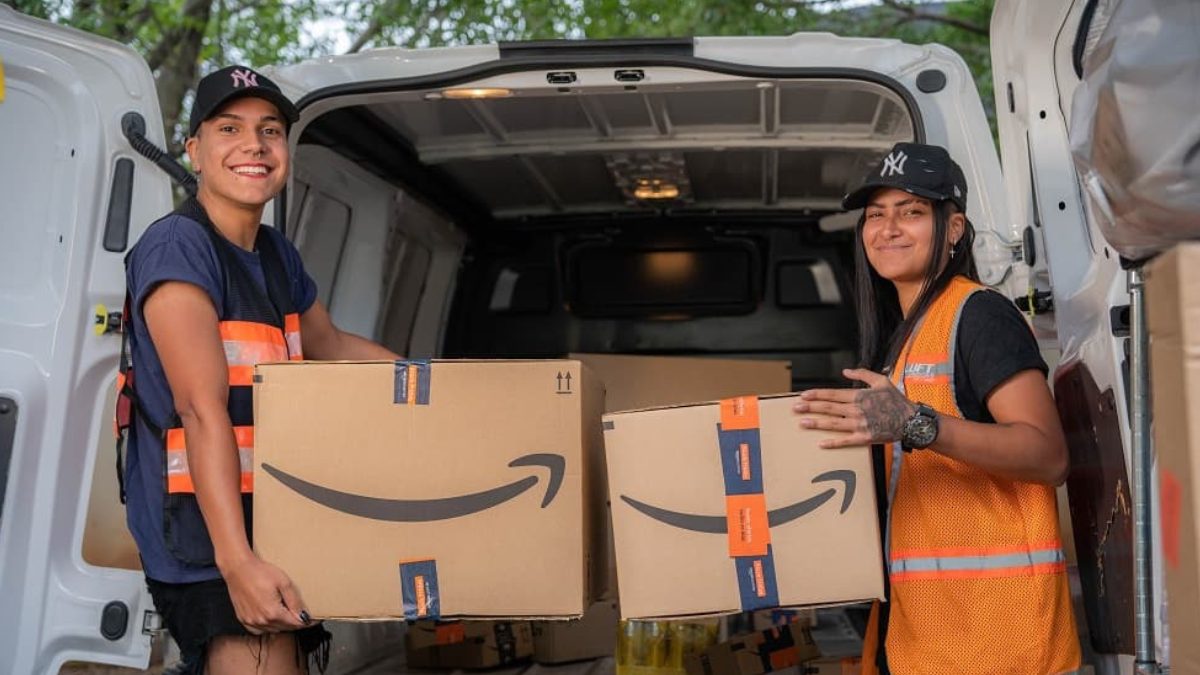 Prazo de entrega de produtos é reduzido após parceria entre Amazon e Azul; Saiba o que muda