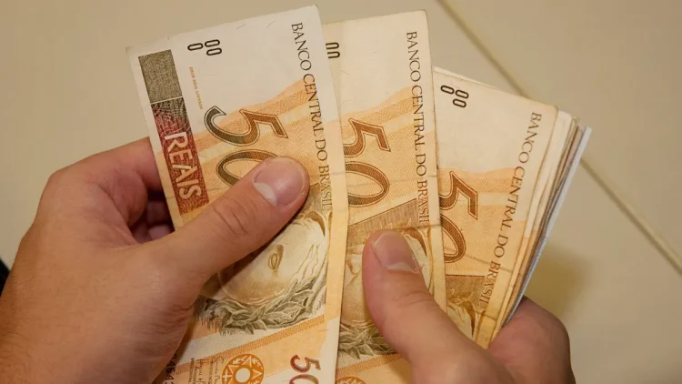 Dinheiro esquecido: siga esses passos para consultar se tem saque disponível em seu CPF