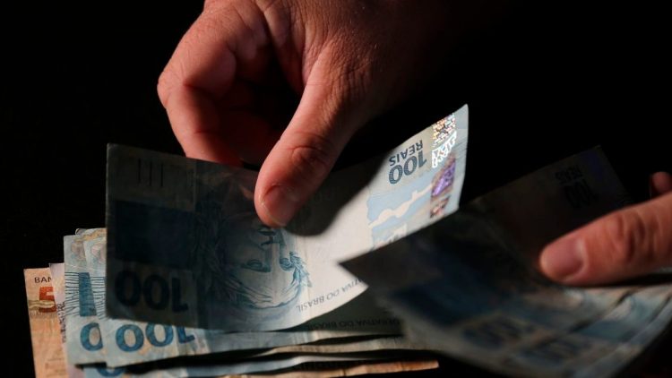 13º salário do INSS gera expectativas nos idosos com proposta de antecipação de saque