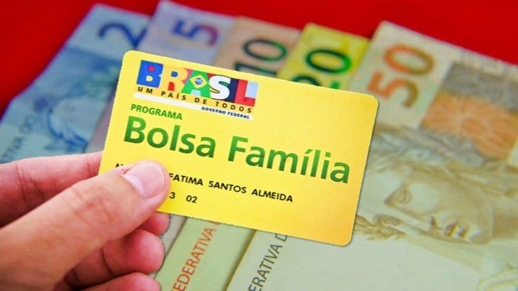Bolsa Família pagará renda extra em dezembro? Saiba o que diz o governo