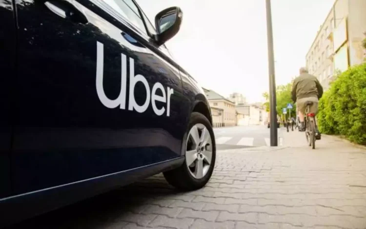 Usuários da Uber podem ter R$ 35 de desconto em suas corridas