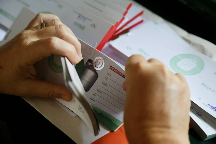 Vale-Gás está CONFIRMADO em 2024: veja novas regras, como participar e mais