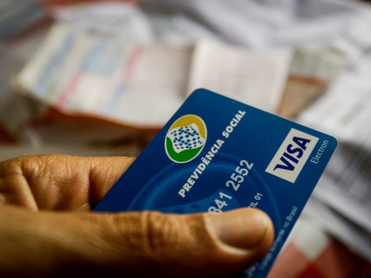 Renegociação pelo FIES está disponível para QUALQUER aluno? Entenda os critérios