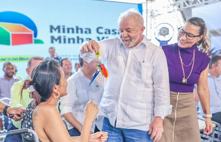 Minha Casa Minha Vida: saiba onde dar entrada para ter moradia GRATUITA