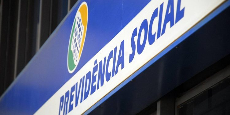 INSS corta aposentadoria de Martinho da Vila; descubra se a sua também está em risco