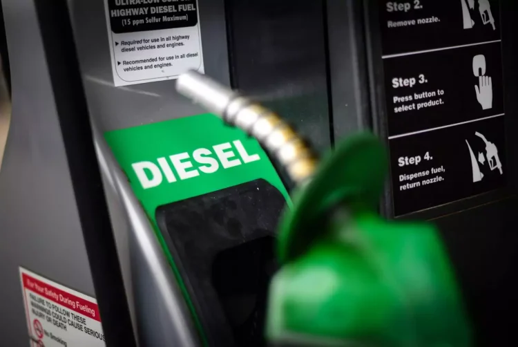 Urgente: Petrobras reduz preço do diesel HOJE nas distribuidoras - saiba quanto você vai pagar