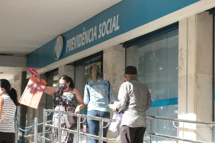 INSS anuncia fiscalização dos benefícios deixando os idosos em estado de alerta