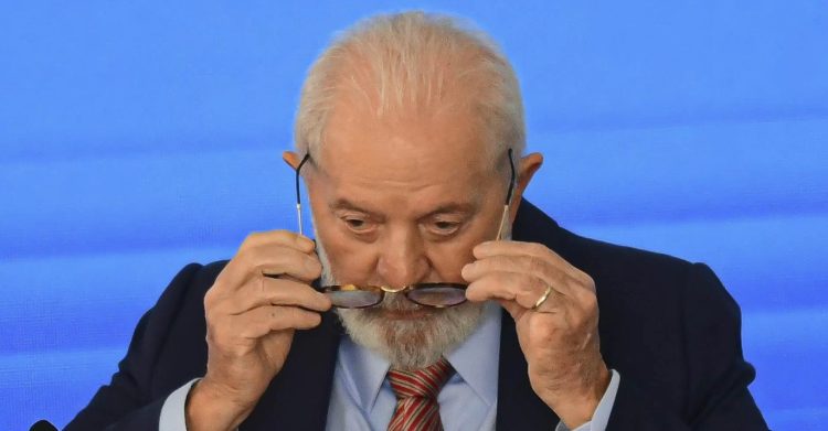 Lula sanciona nova lei orçamentária e corta verba de áreas estratégicas