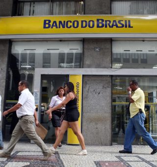Banco do Brasil anuncia antecipação do FGTS para correntistas