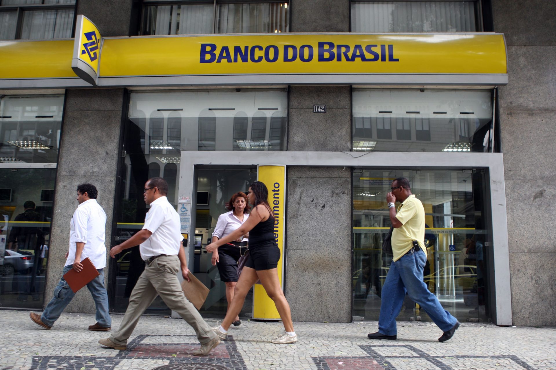 Banco do Brasil anuncia antecipação do FGTS para correntistas