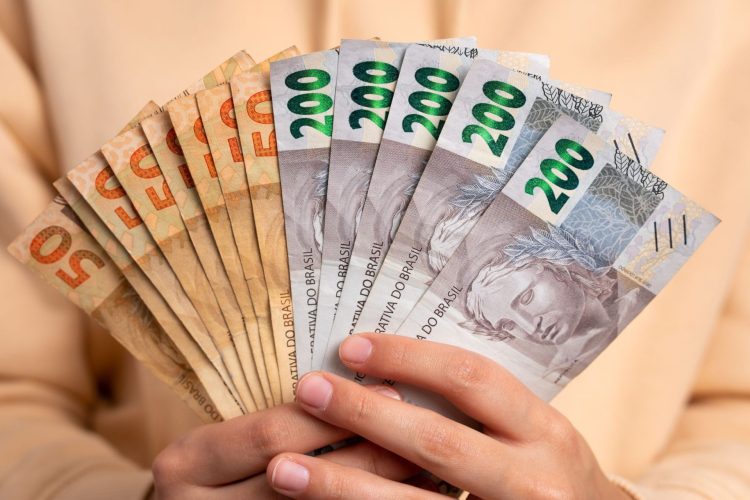 3, 6, 9 e 12 meses trabalhados em 2024 vão render BOLADA de PIS/PASEP em 2026