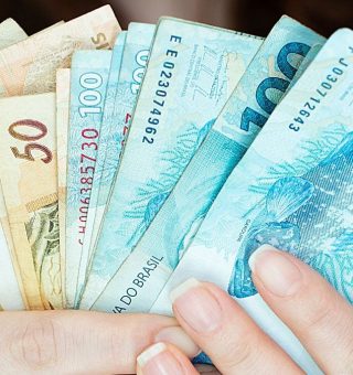 Indenização do Serasa revela quem receberá até R$ 30 mil; procure seu nome na lista