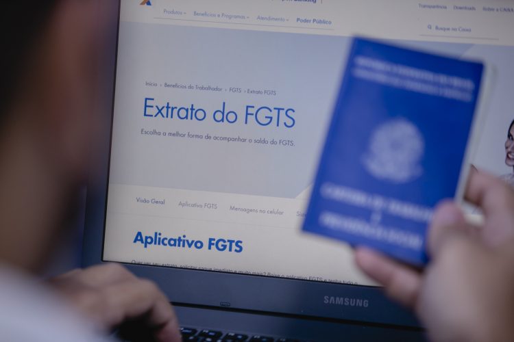 Saldo ativo do FGTS ganha forma de consulta virtual facilitando a vida do trabalhador