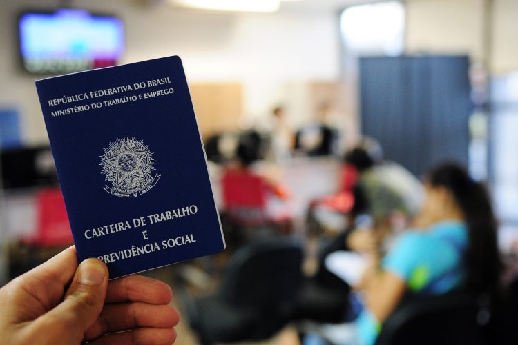 Seguro-desemprego 2024: confira tabela atualizada de valores