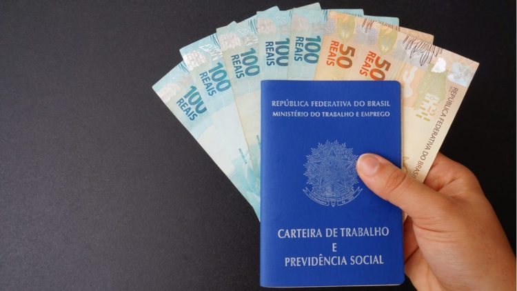 PIS/PASEP 2026 liberado hoje (15); veja como sacar os R$ 1.621 sem sair de casa