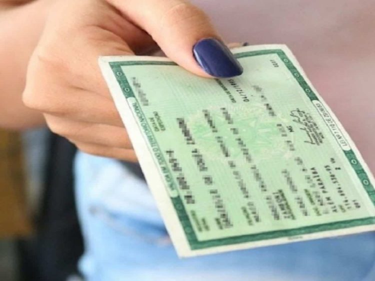 Veja lista dos documentos obrigatórios para a emissão do novo RG; prazo é por tempo limitado