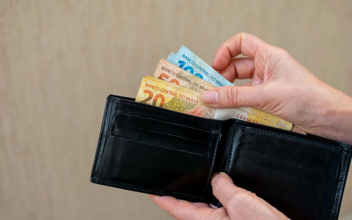 Empréstimo ou cartão de crédito
