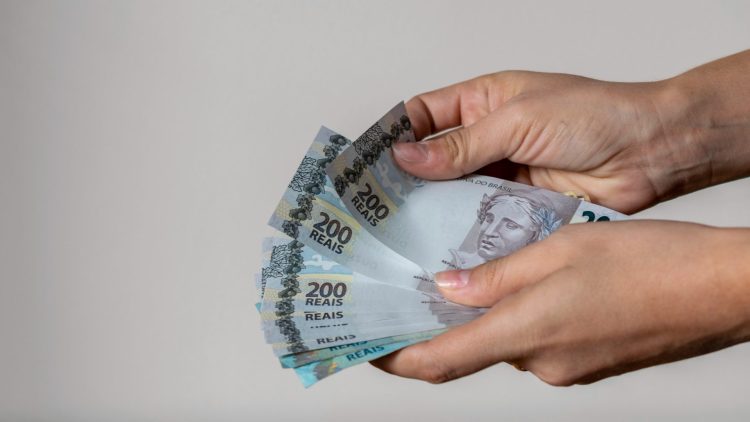 Não ganhou na Mega da Virada? 5 formas de garantir renda extra em janeiro e pagar o IPVA