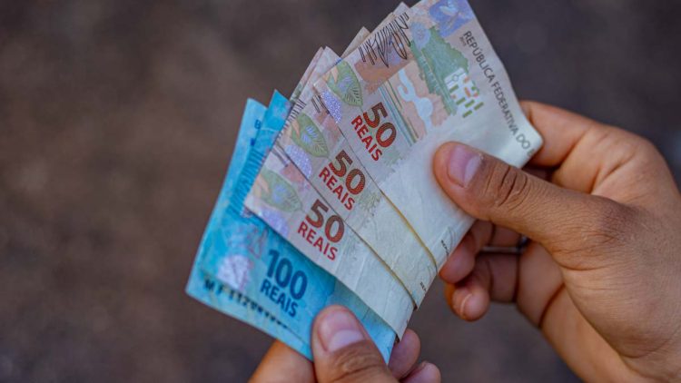 foto do livro mais antigo de educação financeira
