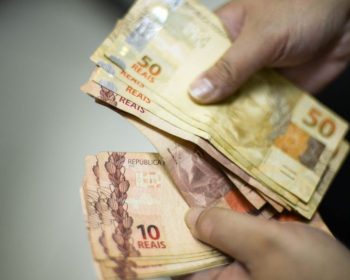 13º salário LIBERADO para IDOSOS? Veja como ter acesso ao valor