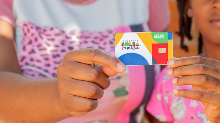 Quase 1 milhão de famílias são excluídas do Bolsa Família; saiba tudo sobre o novo pente-fino do governo