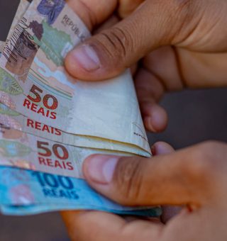 Salário mínimo sobe para R$ 1.640: Veja quem será beneficiado