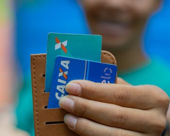 Caixa Tem anuncia lista com pagamentos extras em abril nos valores de R$ 50, R$ 142, R$ 150 até R$ 600