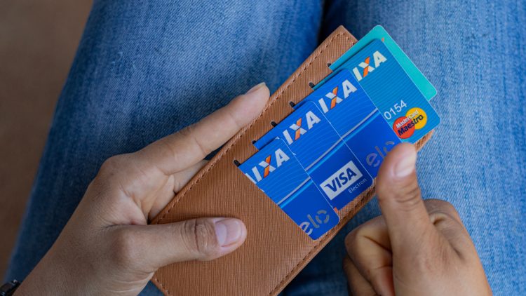 Cartão de crédito consciente: 7 regras para nunca entrar no rotativo