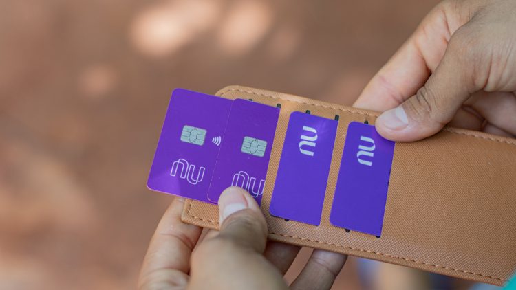 Nubank determina fim de serviço em dezembro; confira se você é um dos clientes afetados com a mudança