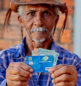 Aposentadoria sem idade mínima: saiba quem terá direito com a nova lei