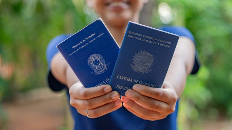 12 de Outubro: Quem trabalhar vai ganhar mais? Descubra!
