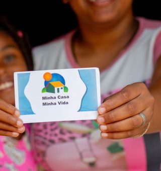 Bolsa Família de março paga benefício de R$ 800; confira lista de beneficiários