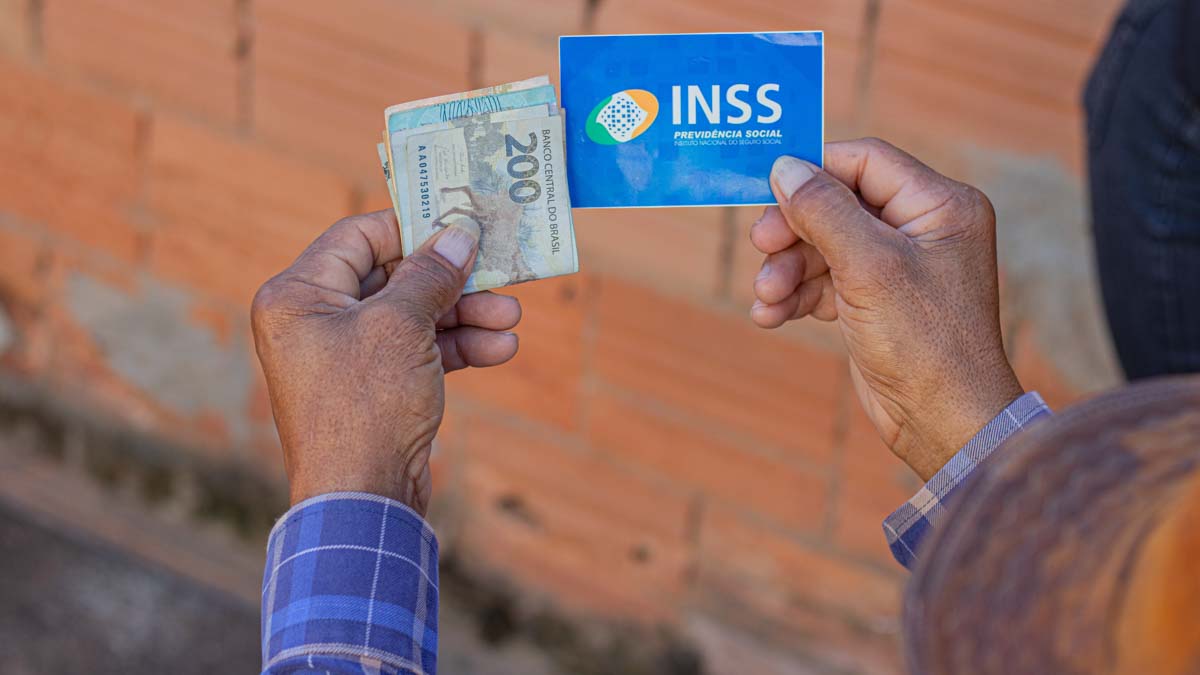 Governo alerta quais documentos podem ser usados para prova de vida do INSS