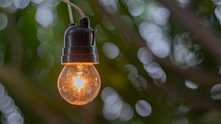 Tarifa Social 2026: Quem pode conseguir 100% de gratuidade na conta de luz