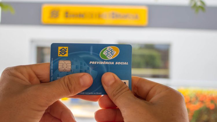 Quanto vou receber? Simulador do INSS mostra o valor da sua aposentadoria com as novas regras