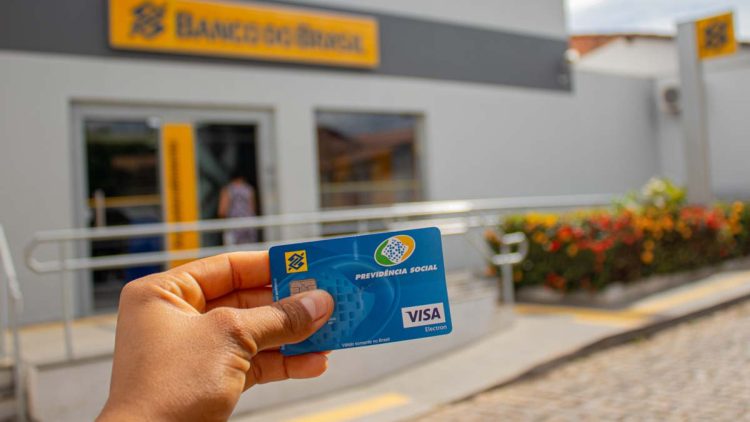 Clientes deste banco com conta-corrente e poupança recebem comunicado de última hora