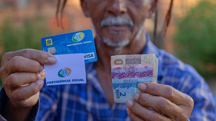 Calendário do INSS: Pagamentos de R$ 1.621 começam em breve; veja as datas por final de NIS