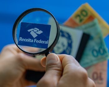 Falso aplicativo do Imposto de Renda faz brasileiros caírem em GOLPE; veja como se proteger
